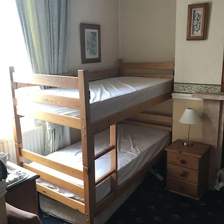 Brooklyn House Otel 3*