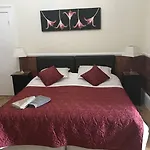 Hotell Brooklyn House 3*